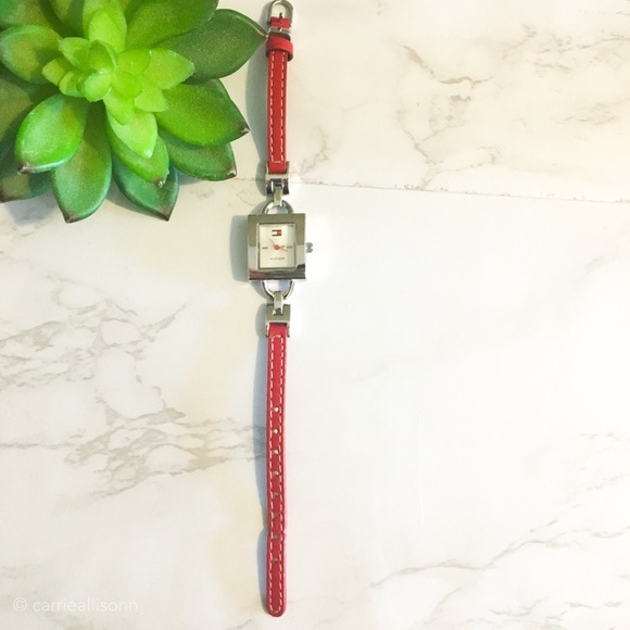 ✨NWOT Tommy HilfigerSkinny Red Leather Watch